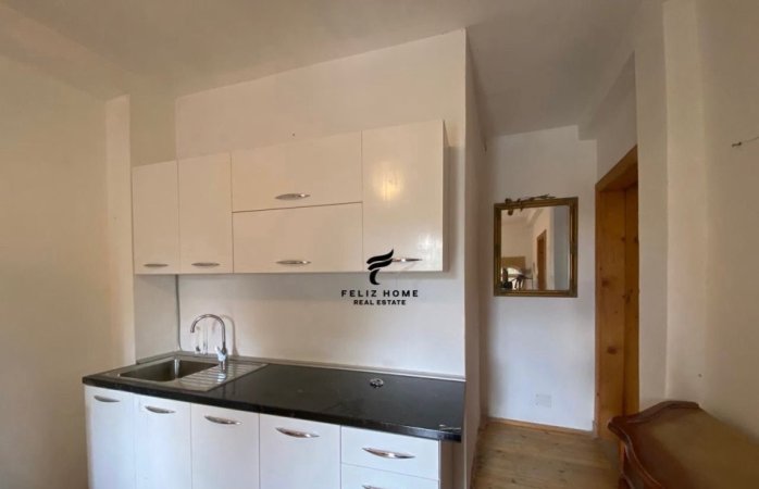 Tirane, jepet me qera apartament 2+1 Kati 2, 130 m² 500 € (KOPSHTI ZOOLOGJIK)