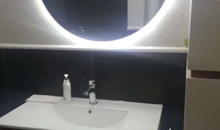 Tirane, jepet me qera zyre , 43 m² 400 € (Rruga e Kavajes Tirane, Shqiperia)