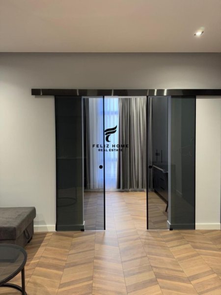 Tirane, jepet me qera apartament 1+1 Kati 1, 70 m² 600 € (RRUGA PETI)