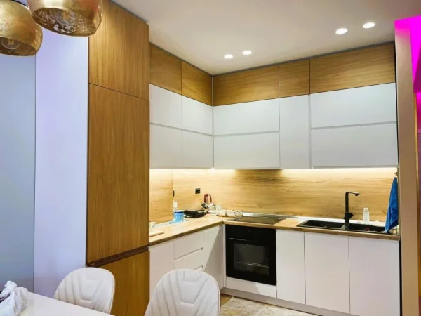 Tirane, shitet apartament 1+1 , 85 m² 165.000 € (Mbi Unaze)