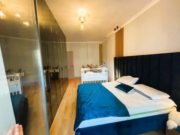 Tirane, shitet apartament 1+1 , 85 m² 165.000 € (Mbi Unaze)