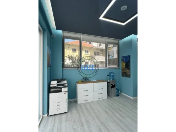 Durres, shitet ambjent biznesi Kati 0, 88 m² 170.000 € (Blue Star DURRES)