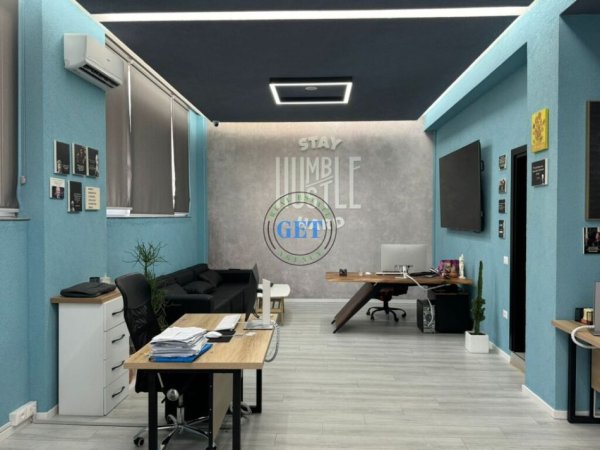 Durres, shitet ambjent biznesi Kati 0, 88 m² 170.000 € (Prane Blue Star, Durres.)