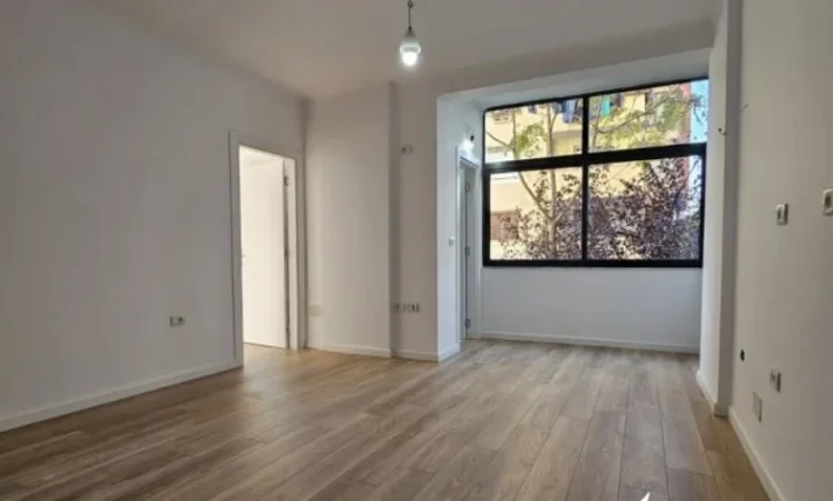 Tirane, shitet apartament 1+1 Kati 2, 47 m² 112.000 € (Ruga Sali Butka Tirane)