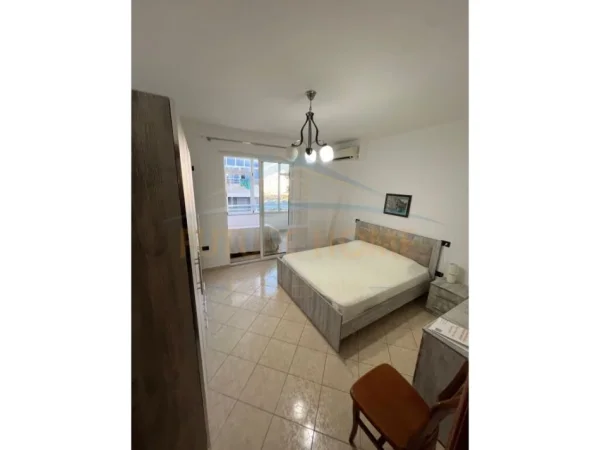 Durres, shitet apartament 1+1+Ballkon , 65 m² 100.000 € (rruga e portit)