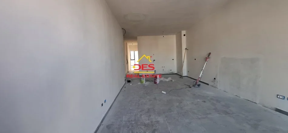 Vlore, shitet apartament 2+1+Ballkon Kati 7, 110 m² 176.000 € (Rruga Sadik Zotaj)