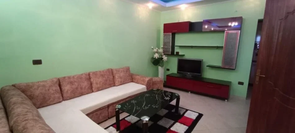 Tirane, jepet me qera shtepi 1+1+Ballkon Kati 2, 70 m² 350 € (Tregu i ri Elektrik)