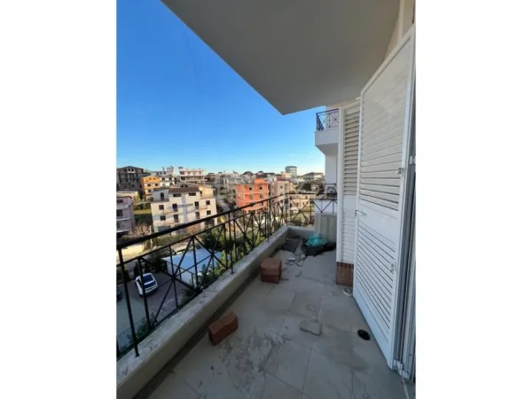 Golem, shes apartament 2+1 Kati 4, 93 m² 100.000 € (GOLEM)