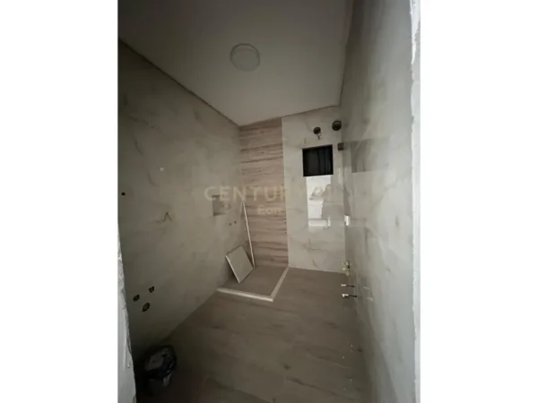 Golem, shes apartament 2+1 Kati 4, 93 m² 100.000 € (GOLEM)