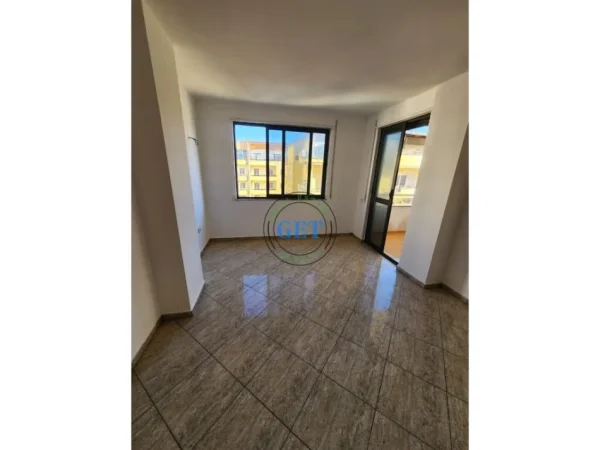 Durres, shitet apartament 1+1 Kati 5, 75 m² 100.000 € (Plazh Hekurudha, Durres)