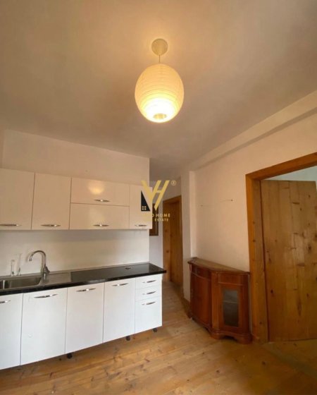 Tirane, jepet me qera shtepi 2+1 Kati 2, 130 m² 540 € (KOPSHTI ZOOLOGJIK)
