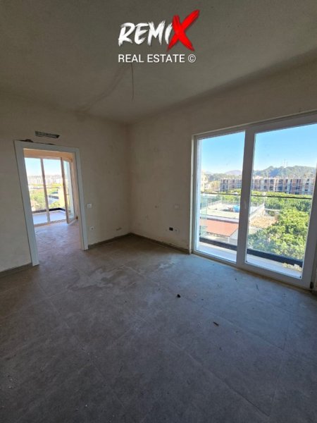 Mali Robit, shitet apartament+verande | Penthouse 1+1+Aneks+Ballkon Kati 6, 58 m² 114.800 € 