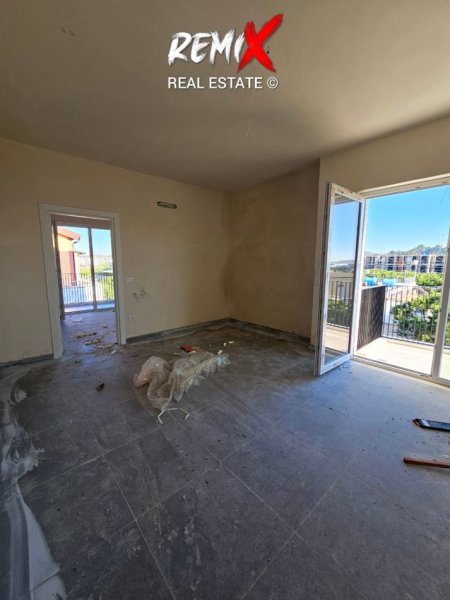 Mali Robit, shitet apartament+verande | Penthouse 1+1+Aneks+Ballkon Kati 5, 119.000 € 