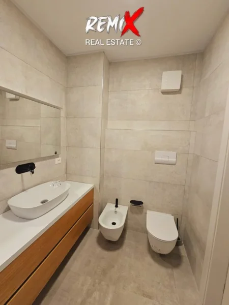 Shkembi Kavajes, shitet apartament 2+1+Aneks+Ballkon Kati 8, 112 m² 245.000 €