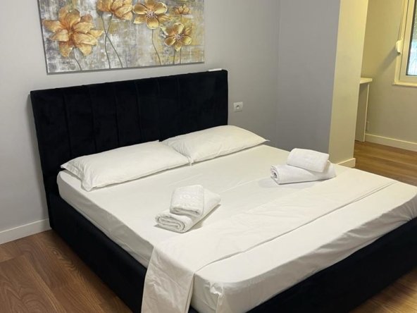 Tirane, jepet me qera apartament 1+1+Aneks Kati 0, 65 m² 650 € (Stadiumi Dinamo)