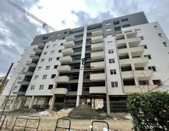 Shqiperi, shitet apartament 1+1+Ballkon Kati 5, 83 m² 130.000 € (LAPRAKE)