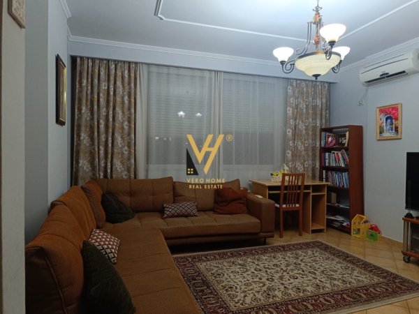 Tirane, jepet me qera apartament 1+1 Kati 5, 70 m² 620 € (STADIUMI AIR ALBANIA)