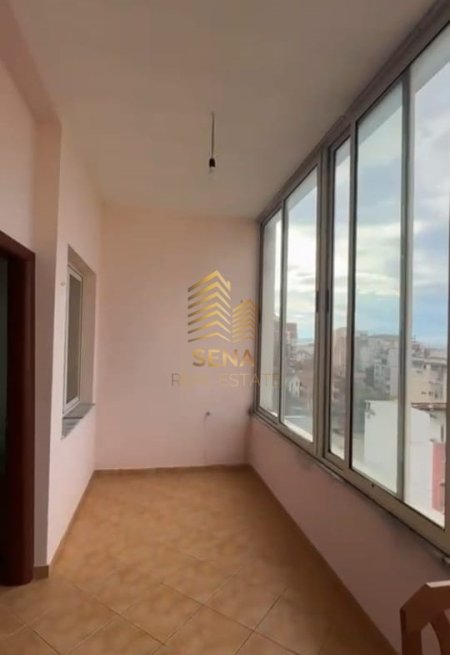 Tirane, jepet me qera apartament Kati 7, 76 m² 350 € (Fresku)