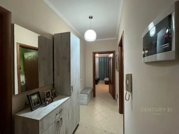Tirane, shitet apartament Kati 4, 85 m² 110.000 € 