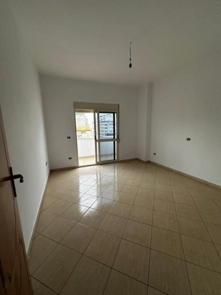Durres, shes apartament 2+1+Ballkon Kati 6, 105 m² 119.999 € (Pranvera)