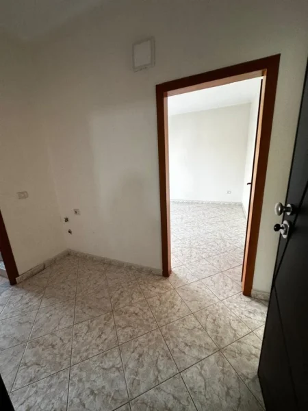 Durres, shes apartament 1+1+Ballkon Kati 3, 55 m² 60.499 € (ILIRIA PLAZH)