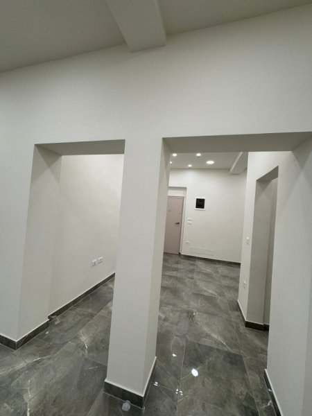 Tirane, shitet dyqan Kati 0, 67 m² 502.500 € (Stadiumi Dinamo)
