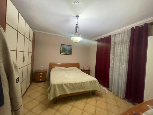 Tirane, jepet me qera apartament 1+1+Ballkon Kati 5, 70 m² 600 € (rruga elbasanit)