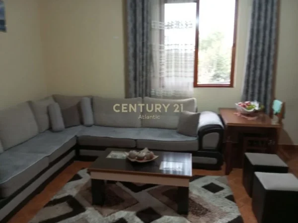 Durres, shes shtepi 3+1 Kati 0, 608 m² 120.000 € 