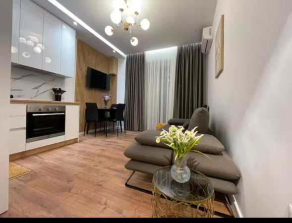 Tirane, jepet me qera apartament 1+1+Ballkon Kati 3, 60 m² 650 € (Rruga e Kavajës)