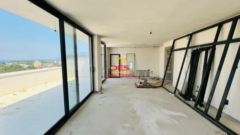 Vlore, shitet apartament+verande | Penthouse 2+1 Kati 6, 122 m² 180.000 € (Orikum)