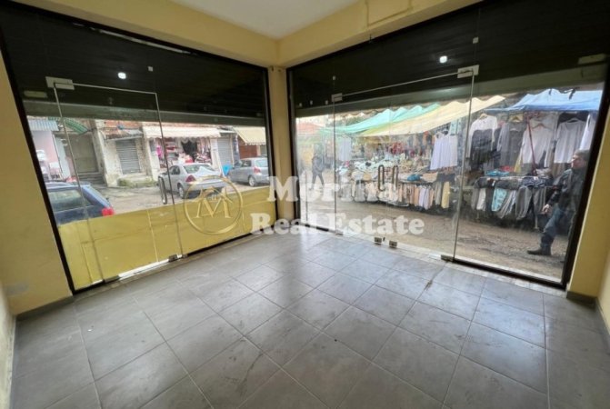 Tirane, shitet ambjent biznesi Kati 1, 132 m² 105.060 € (Tregu Cam/Rruga Shyqyri Berxolli)