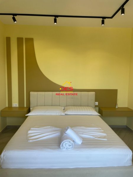 Vlore, jepet me qera apartament 1+1+Ballkon Kati 3, 75 m² 600 € (Rruga Çamëria)