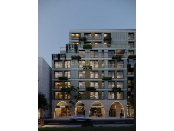 Tirane, shes apartament 2+1+Ballkon Kati 4, 104 m² 261.250 € (Pazari I ri)