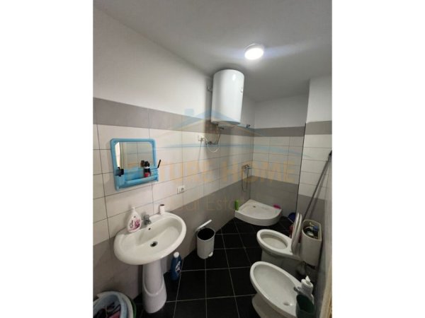 Durres, shitet apartament 1+1+Ballkon Kati 6, 65 m² 80.000 € (Shkembi i Kavajes Durres)