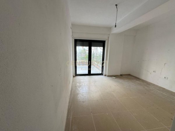 Tirane, shes apartament 2+1+Aneks+Ballkon Kati 0, 116 m² 220.000 € (Residenca Kodra e Diellit 2)
