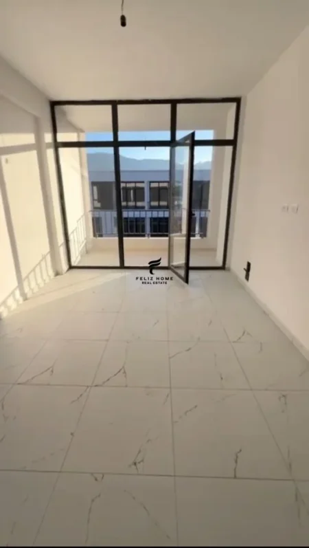 Vlore, shitet apartament 1+1+Ballkon Kati 7, 70 m² 92.000 € (ORIKUM)