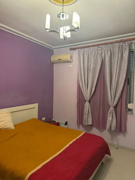 Tirane, jepet me qera apartament 2+1+Ballkon Kati 3, 89 m² 600 € (KOMUNA E PARISIT)