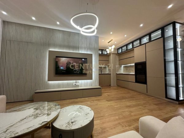 Tirane, jepet me qera apartament 2+1+Aneks+Ballkon Kati 8, 88 m² 1.500 € (SHKOLLA E KUQE)