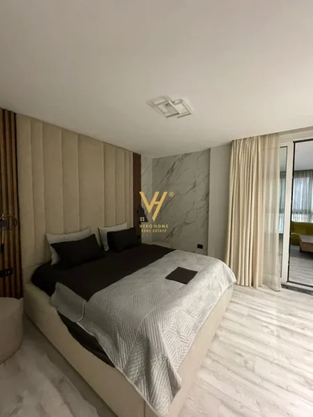 Tirane, jepet me qera 2+1+Ballkon Kati 7, 155 m² 2.300 € (BLLOKU)