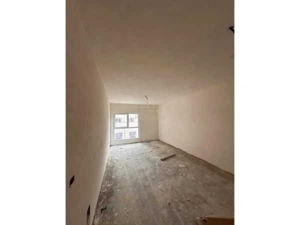 Tirane, shes apartament 2+1+Aneks+Ballkon Kati 5, 122 m² 164.000 € (URA RESIDENCE)