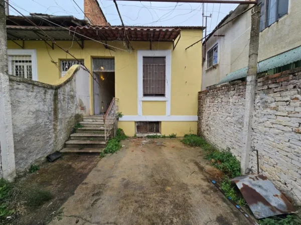 Durres, shitet shtepi 1+1 Kati 1, 107 m² 150.000 € (Durres)