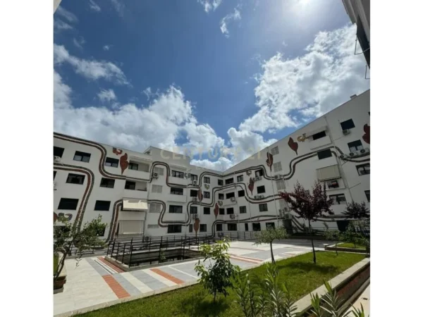 Tirane, shes apartament+verande | Penthouse 2+1+Aneks+Ballkon , 211 m² 220.000 € (Kodra e Diellit 2)