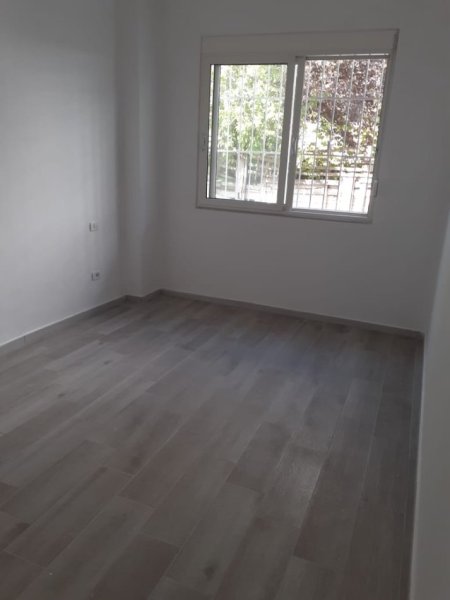 Durres, shitet apartament 1+1 Kati 0, 70 m² 65.000 € (DURRES)