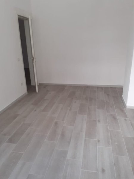 Durres, shitet apartament 1+1 Kati 0, 70 m² 65.000 € (DURRES)
