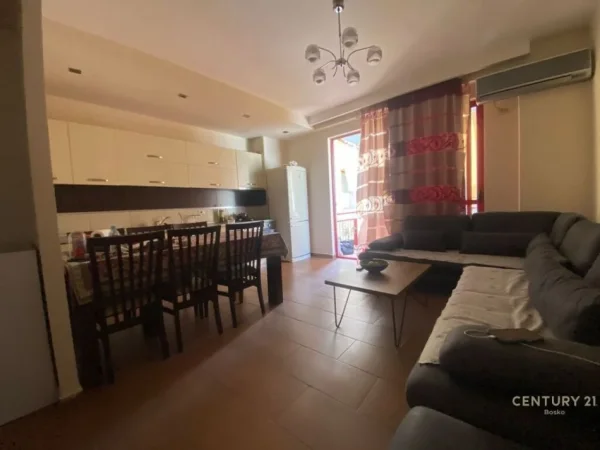 Tirane, jepet me qera apartament 2+1+Aneks+Ballkon Kati 5, 105 m² 700 € (DON BOSKO)