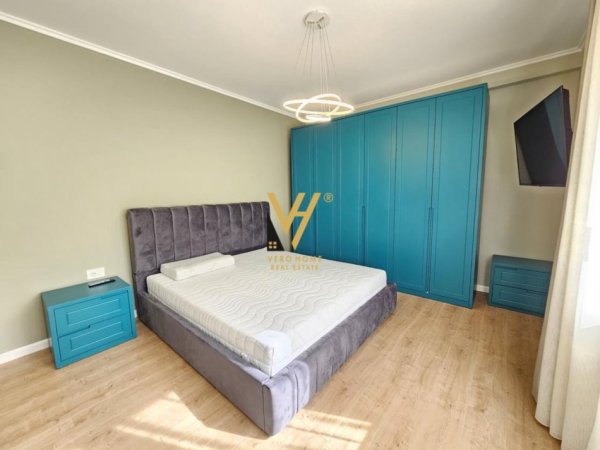 Tirane, jepet me qera Vile 3 Katshe Kati 0, 900 m² 2.800 € (TEGU)