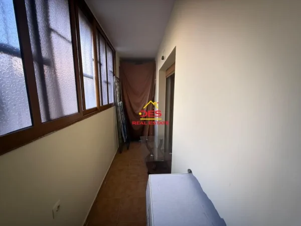 Vlore, shitet apartament 1+1+Ballkon Kati 1, 55 m² 70.000 € (Rruga Dush Strati, Vlorë)