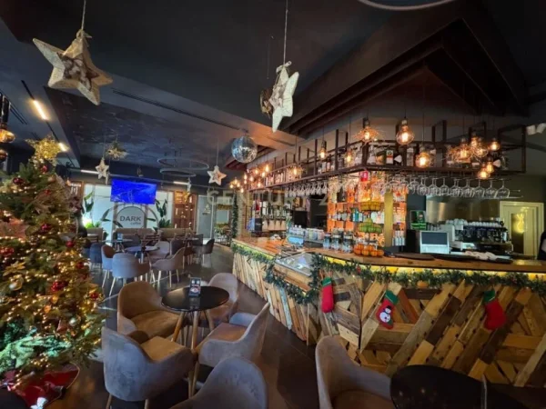 Tirane, shes bar-kafe Kati 0, 800.000 € (PASKUQAN)