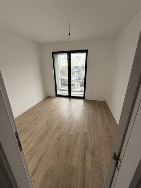 Tirane, jepet me qera apartament 1+1+Ballkon Kati 3, 60 m² 500 € (STACIONI I TRENIT)