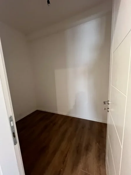 Shqiperi, shitet 3+1+Ballkon Kati 7, 135 m² (Xganfize kemo)